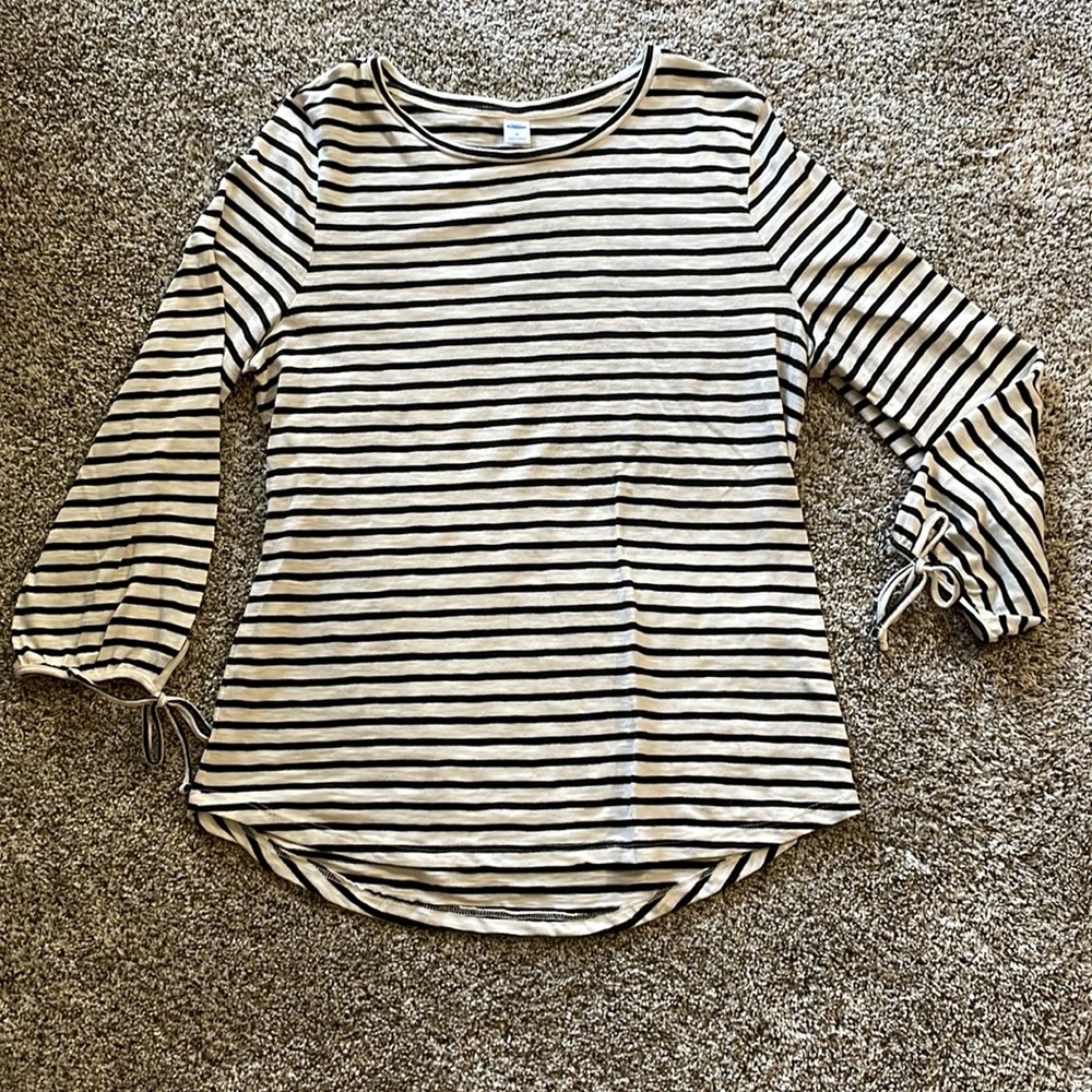 3 quarter sleeve dressy blouse